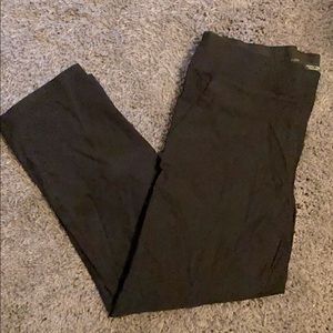 Vera Wang Black Stretch Capris